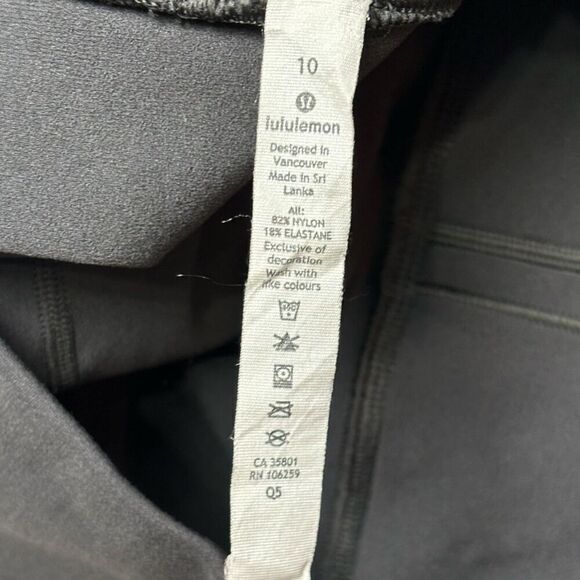 Lululemon Reveal Short High-Rise 9" Digital Rain *Graphite Grey - Picture 7 of 9